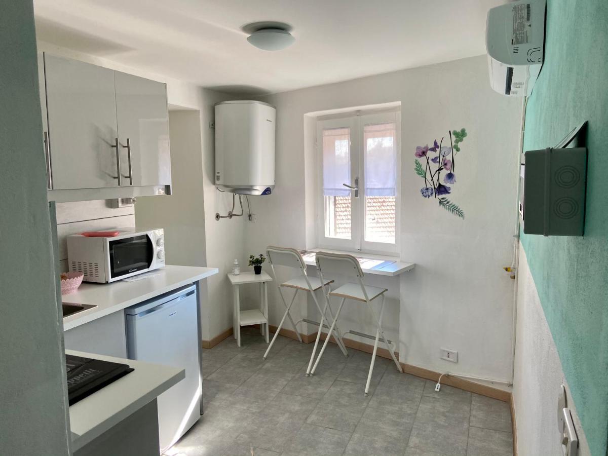 Il Nido Di Tiffany Apartment Massino Visconti Bagian luar foto