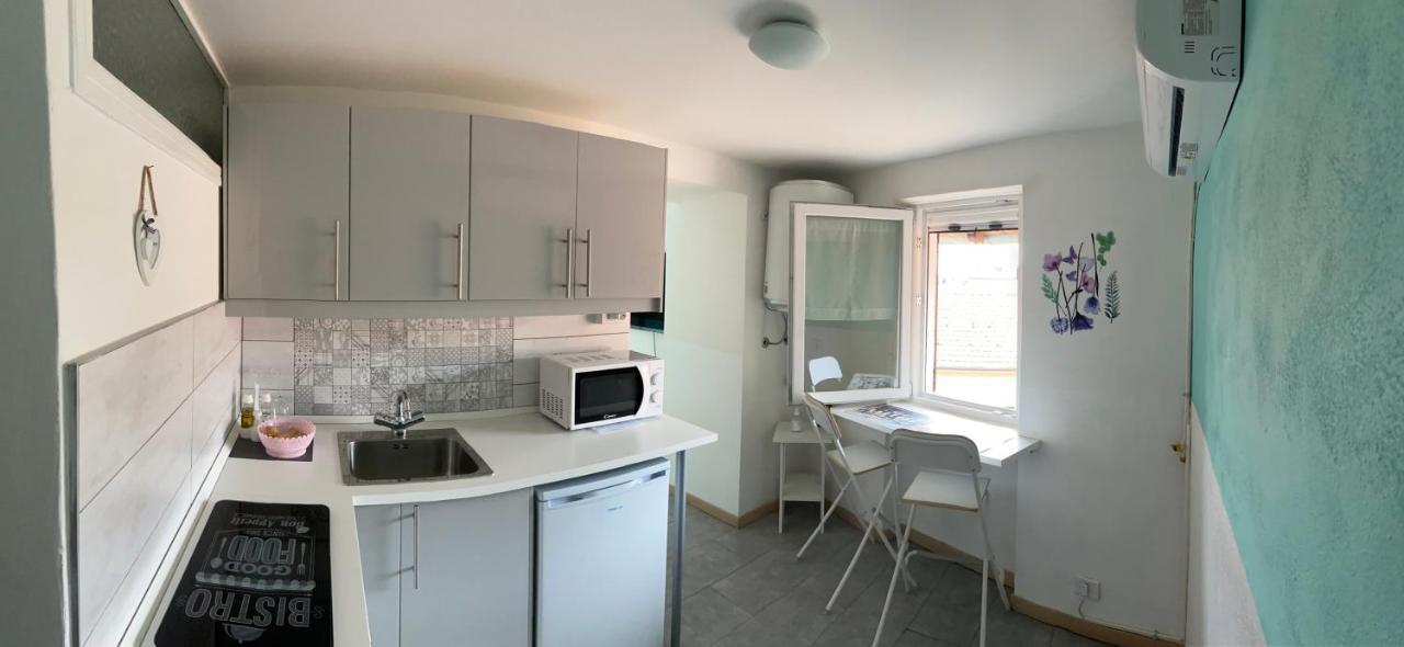 Il Nido Di Tiffany Apartment Massino Visconti Bagian luar foto