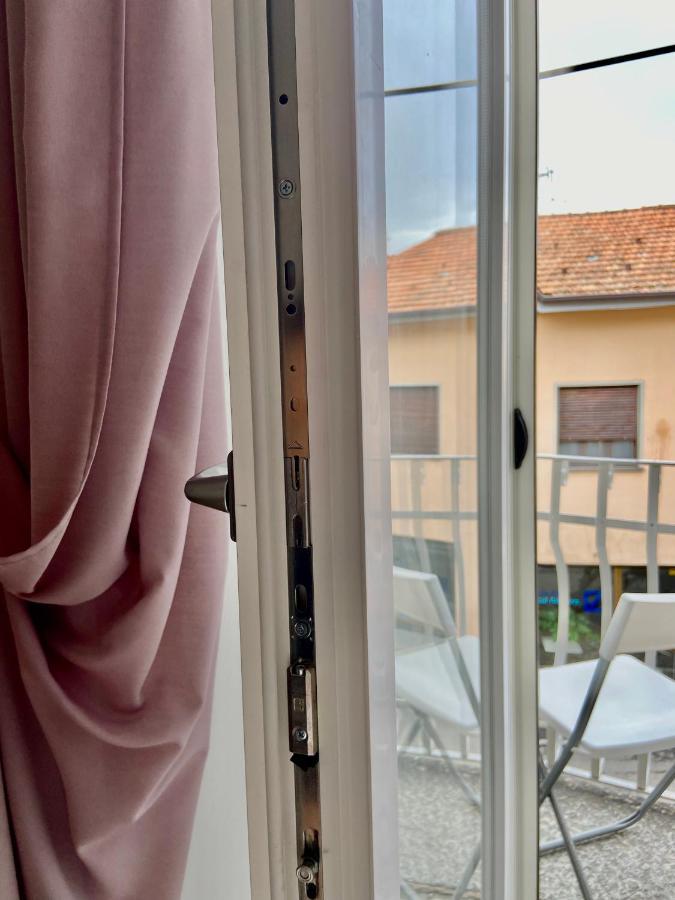 Il Nido Di Tiffany Apartment Massino Visconti Bagian luar foto