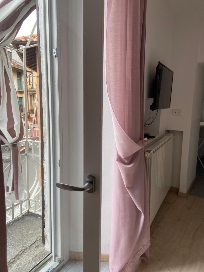 Il Nido Di Tiffany Apartment Massino Visconti Bagian luar foto