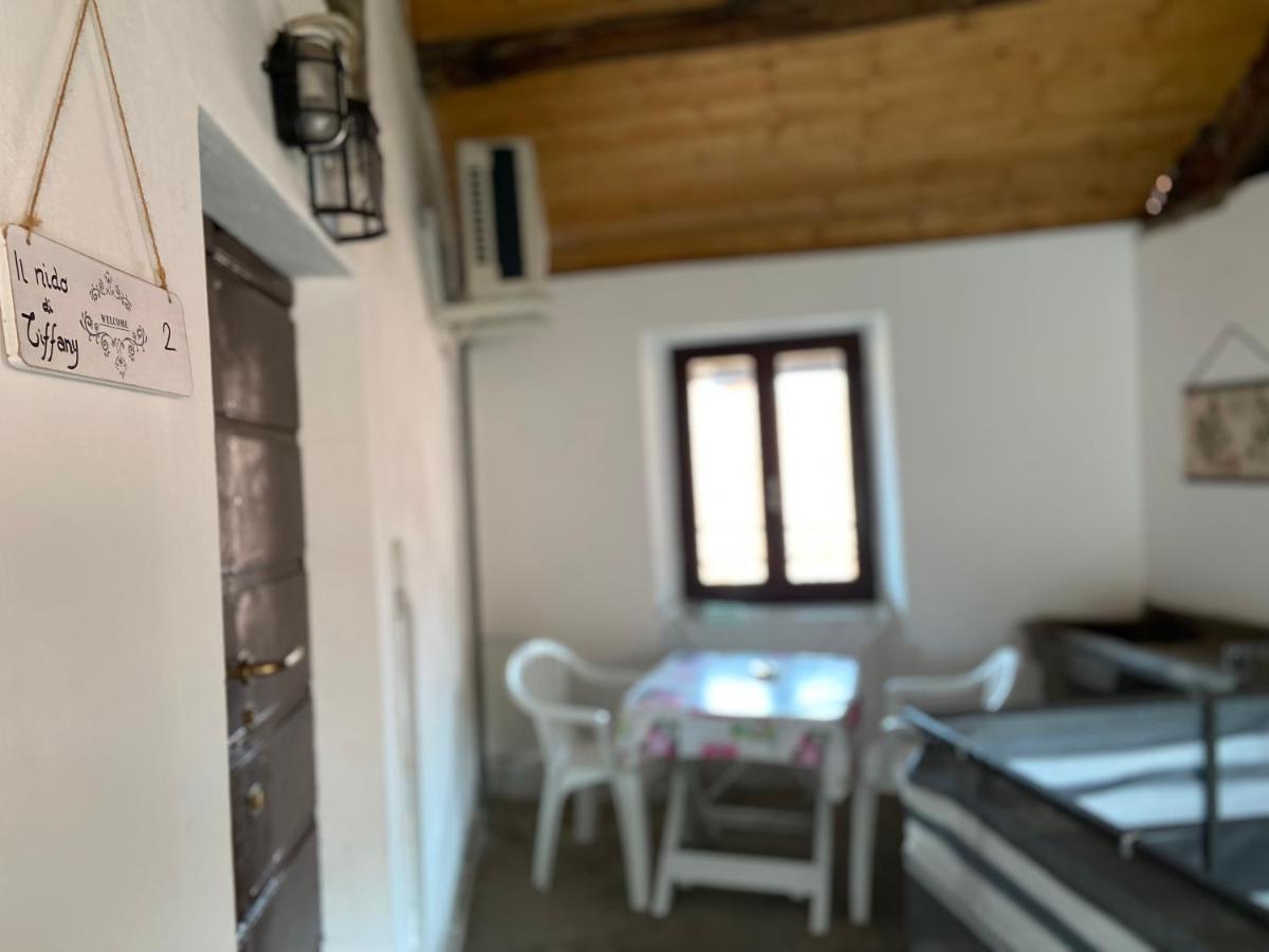Il Nido Di Tiffany Apartment Massino Visconti Bagian luar foto