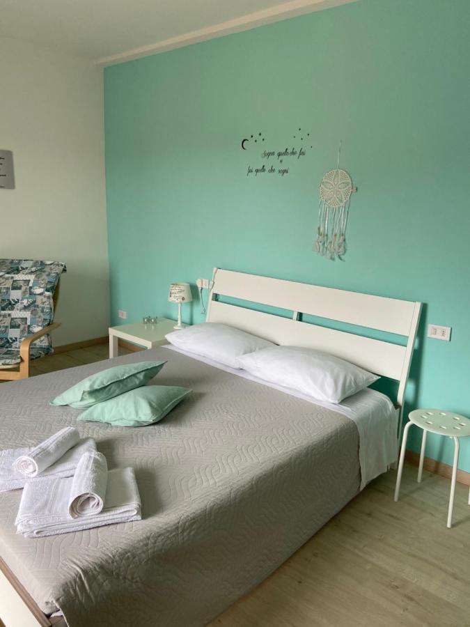 Il Nido Di Tiffany Apartment Massino Visconti Bagian luar foto