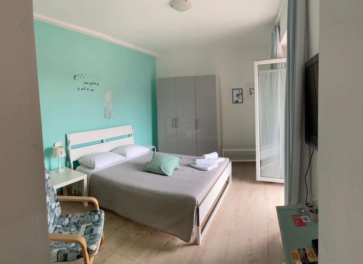 Il Nido Di Tiffany Apartment Massino Visconti Bagian luar foto