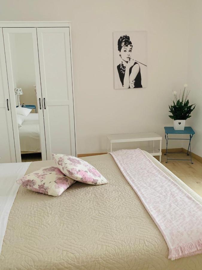 Il Nido Di Tiffany Apartment Massino Visconti Bagian luar foto