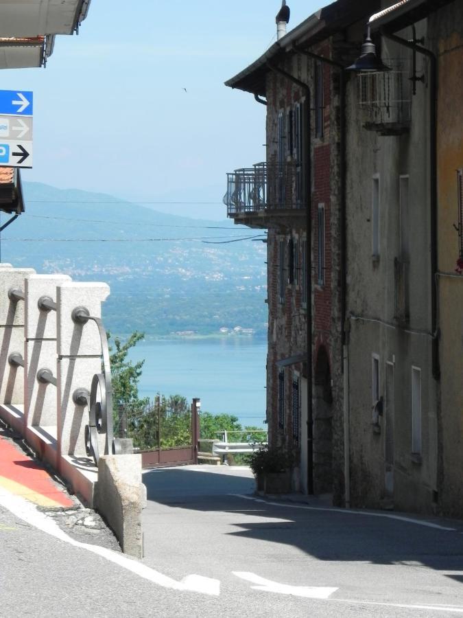 Il Nido Di Tiffany Apartment Massino Visconti Bagian luar foto